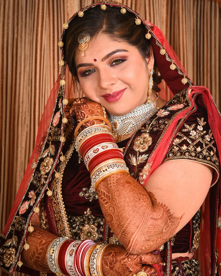 Bridal makeup by Shadows Beauty Parlour, Khar, Mumbai